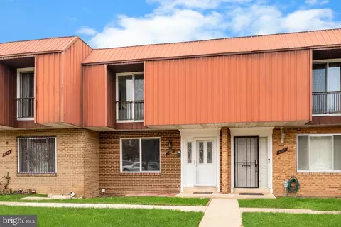 4107 Massachusetts Ave SE #9, Washington, DC 20019