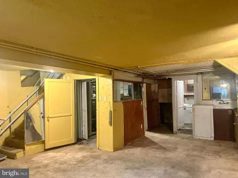 Entry Way - 118 V St NE, Washington, DC 20002 photo 2 of 2