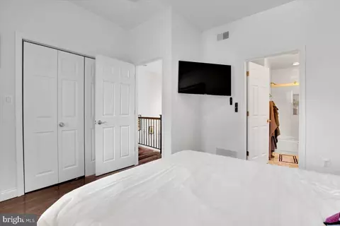 1614 15th St NW, Washington, DC 20009 photo 13