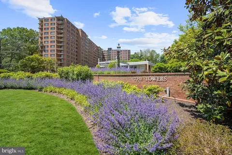 4201 Cathedral Ave NW #1209W, Washington, DC 20016