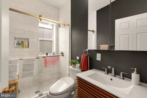 Bath - 421 10th St NE, Washington, DC 20002 photo 4 of 5