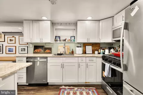 Kitchen - 421 10th St NE, Washington, DC 20002 photo 8 of 14