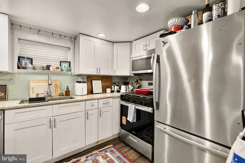 Kitchen - 421 10th St NE, Washington, DC 20002 photo 9 of 14