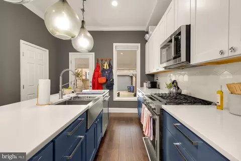 Kitchen - 421 10th St NE, Washington, DC 20002 photo 5 of 14
