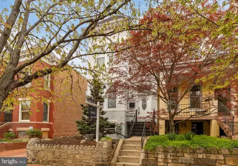 Exterior - 421 10th St NE, Washington, DC 20002 photo 3 of 5