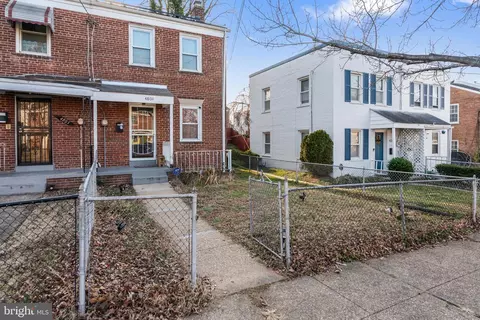4801 B St SE, Washington, DC 20019