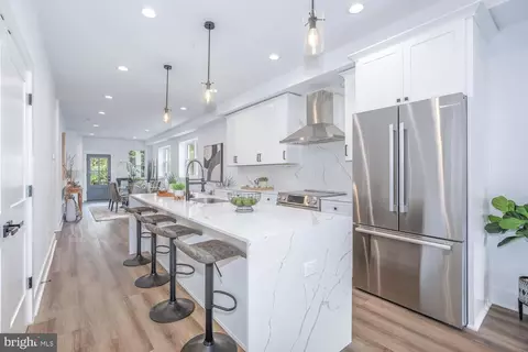 424 Taylor St NW #1, Washington, DC 20011