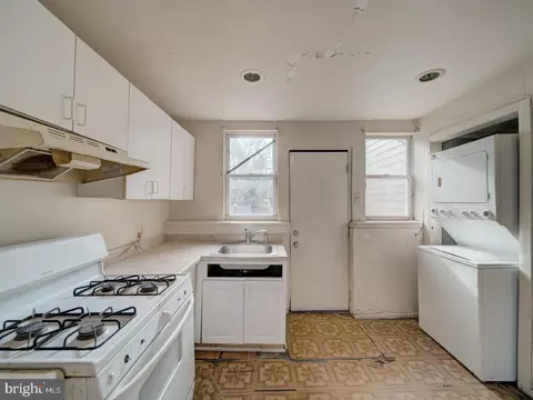 1709 L St NE, Washington, DC 20002 photo 17
