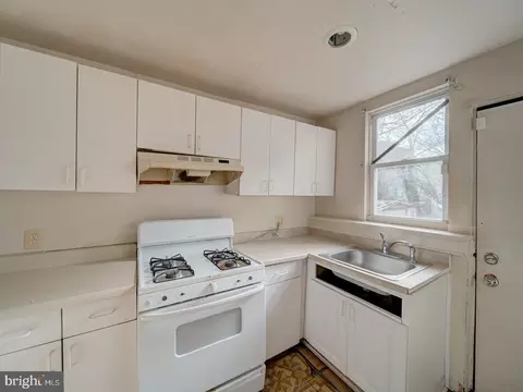 1709 L St NE, Washington, DC 20002 photo 16