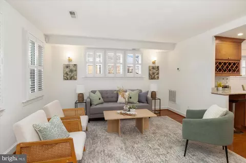 5049 N Capitol St NE, Washington, DC 20011
