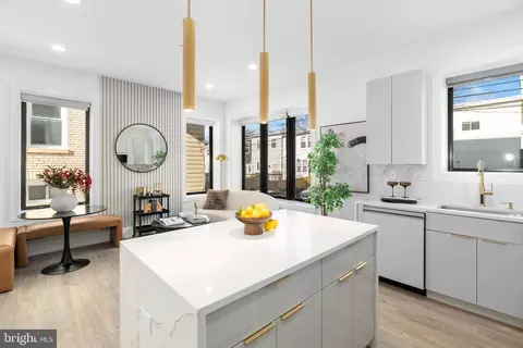 1140 Oates St NE #101, Washington, DC 20002