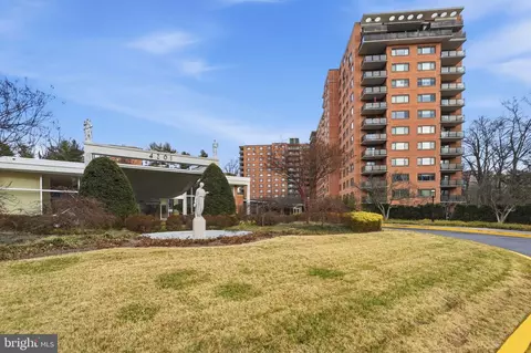 4201 Cathedral Ave NW #905E, Washington, DC 20016