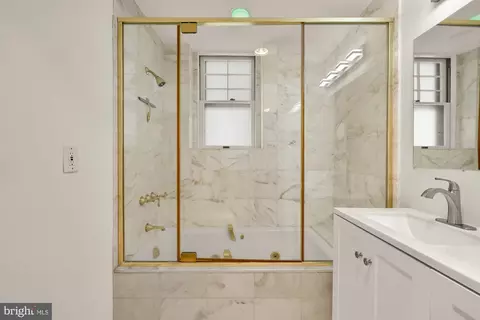 3014 Dent Pl NW #36E/46E, Washington, DC 20007 photo 17