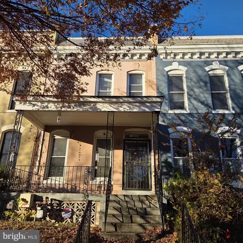 1320 A St SE, Washington, DC 20003
