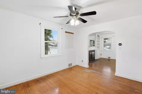 Living - 6758 Eastern Ave NW, Washington, DC 20012 photo 5 of 5