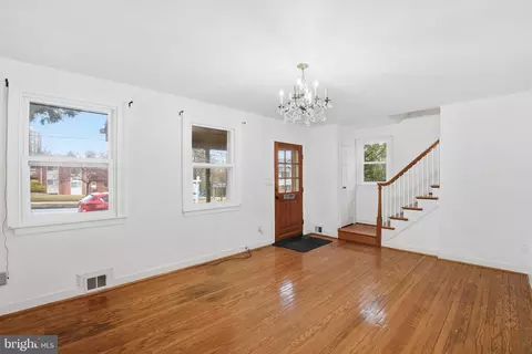 Living - 6758 Eastern Ave NW, Washington, DC 20012 photo 3 of 5