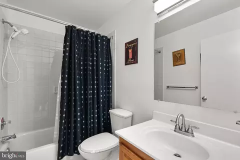 802 Hr Dr SE, Washington, DC 20032 photo 18