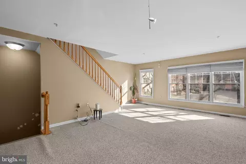 802 Hr Dr SE, Washington, DC 20032 photo 6