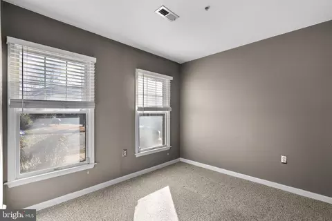 802 Hr Dr SE, Washington, DC 20032 photo 23