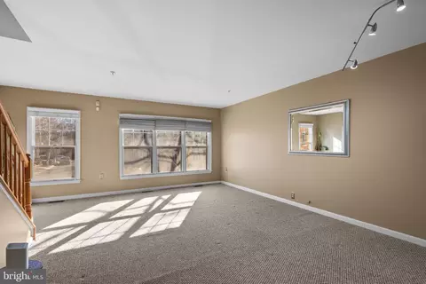 802 Hr Dr SE, Washington, DC 20032 photo 5