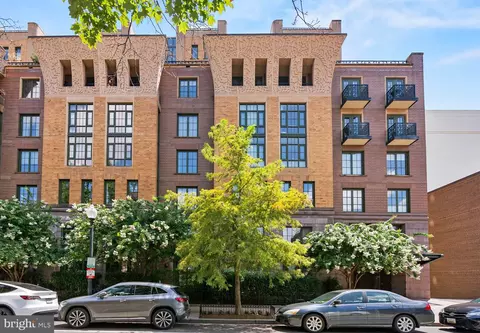910 M St NW #403, Washington, DC 20001