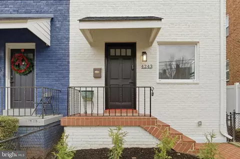 4243 Hildreth St SE, Washington, DC 20019 photo 2