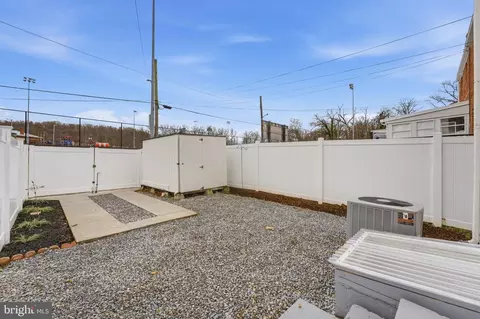 4243 Hildreth St SE, Washington, DC 20019 photo 30
