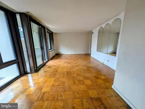 Living - 1245 4th SW #E110, Washington, DC 20024 photo 3 of 4