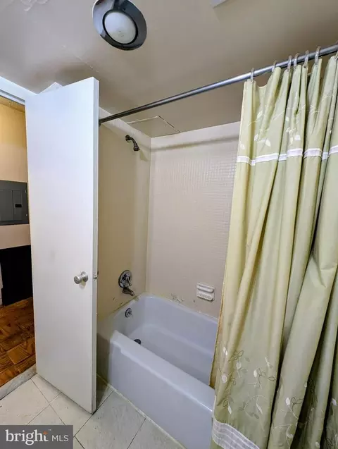 Bath - 1245 4th SW #E110, Washington, DC 20024 photo 1 of 2