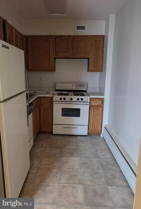 Kitchen - 1245 4th SW #E110, Washington, DC 20024 photo 1 of 1