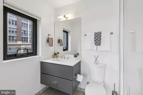 301 H St NE #201, Washington, DC 20002 photo 18