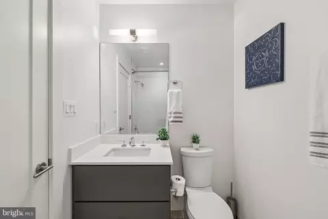 301 H St NE #201, Washington, DC 20002 photo 27