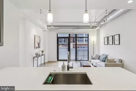 301 H St NE #201, Washington, DC 20002 photo 6