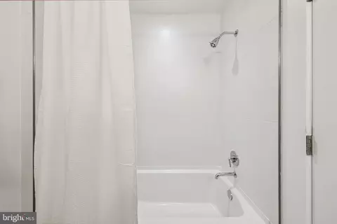 301 H St NE #201, Washington, DC 20002 photo 26