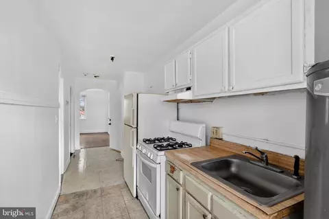Entry Way - 1711 H St NE, Washington, DC 20002 photo 1 of 3
