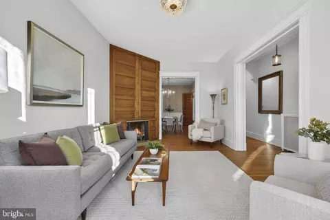154 13th St SE, Washington, DC 20003 photo 6