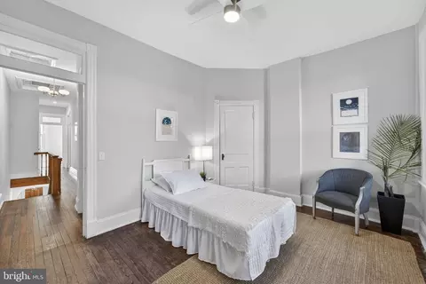 154 13th St SE, Washington, DC 20003 photo 31