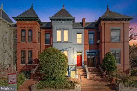 154 13th St SE, Washington, DC 20003 photo 42