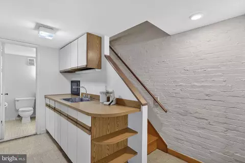 154 13th St SE, Washington, DC 20003 photo 36