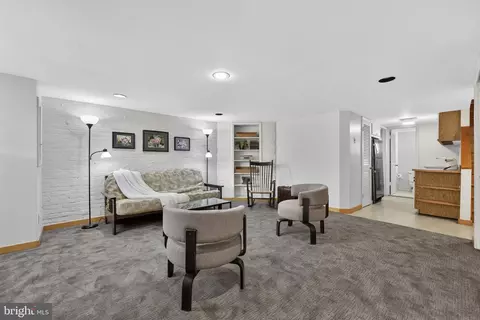 154 13th St SE, Washington, DC 20003 photo 34