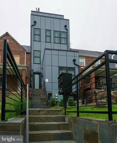 1632 K St NE #PH, Washington, DC 20002
