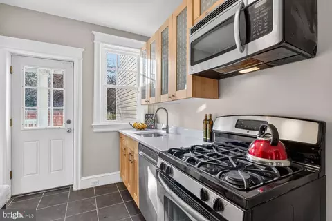 3612 34th St NW, Washington, DC 20008 photo 6