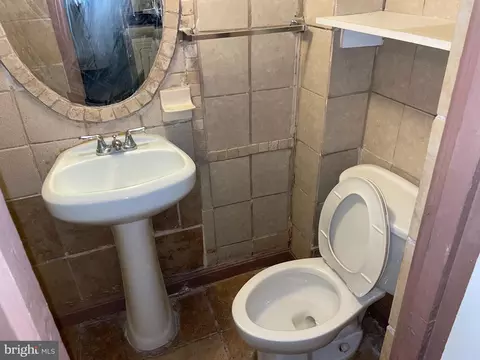Bath - 504 23rd Pl NE, Washington, DC 20002 photo 5 of 5