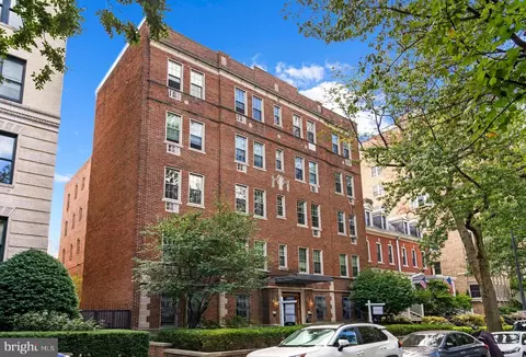 2010 Kalorama Rd NW #306, Washington, DC 20009