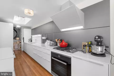 Kitchen - 3322 Dent Pl NW, Washington, DC 20007 photo 3 of 4