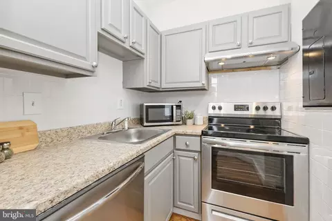 Kitchen - 7 18th St SE #208, Washington, DC 20003 photo 2 of 3