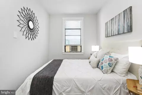 Bedroom - 7 18th St SE #208, Washington, DC 20003 photo 7 of 8