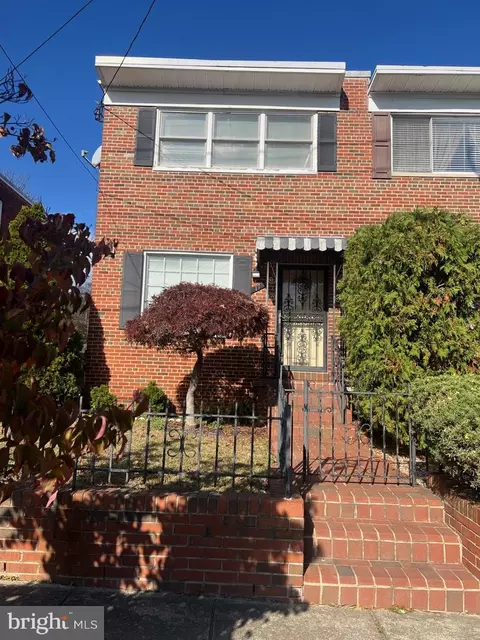 17 Sheridan St NW, Washington, DC 20011