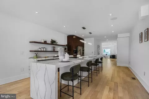 2515 Ontario Rd NW #1, Washington, DC 20009