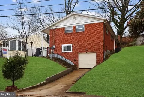 3053 P St SE, Washington, DC 20020